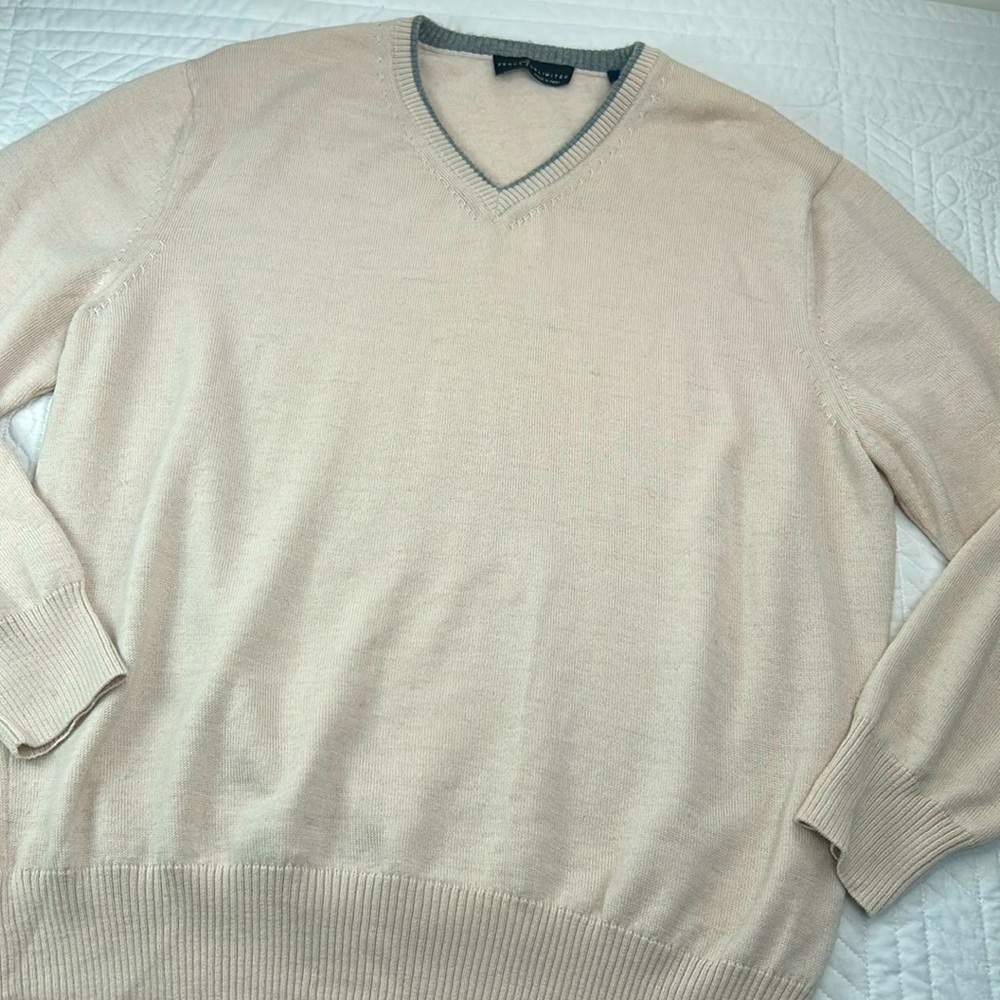 Peru Unlimited •M• V Neck 100% Royal Alpaca Sweater